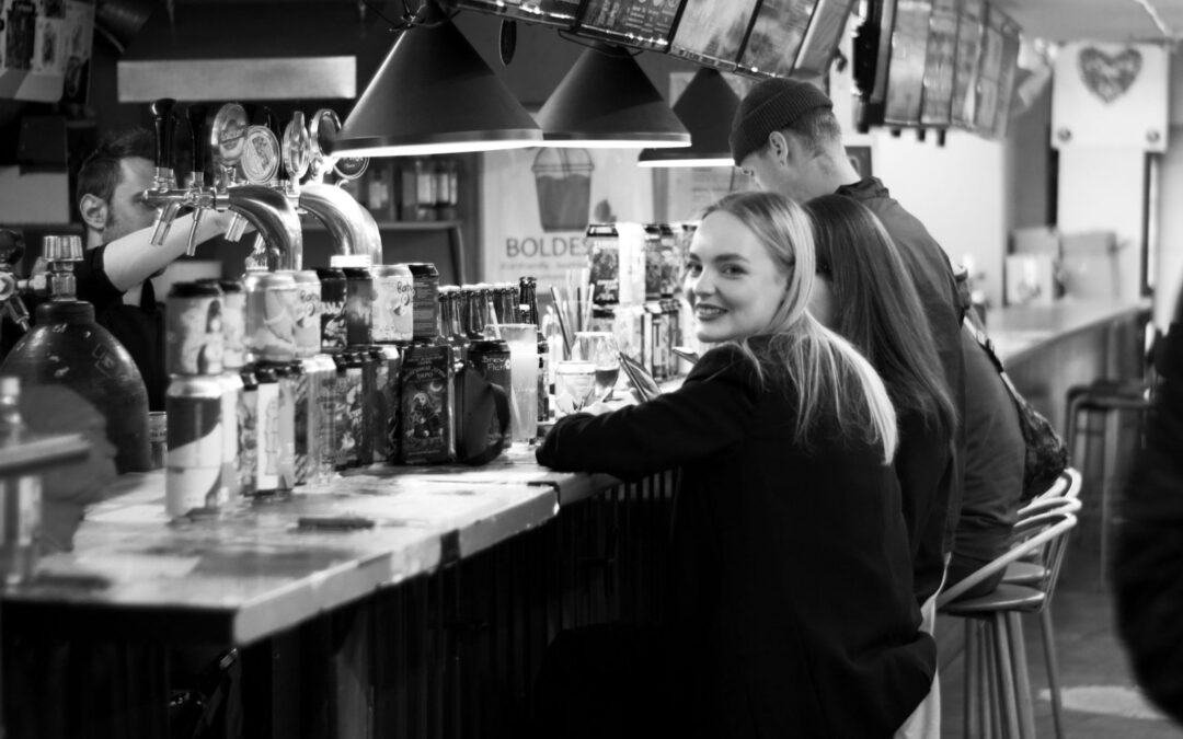 Master the Art of Building Lasting Friendships Through Strategic Bar Crawl Planning and Execution on the Sunset Strip